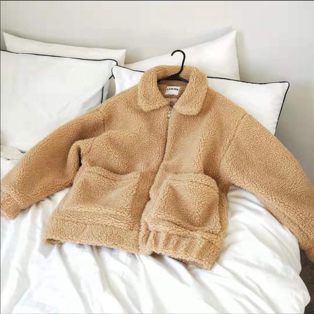 I. Am. Gia. 🧸 Teddy Coat